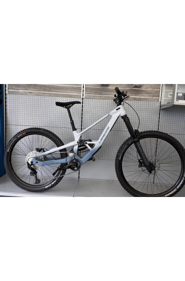 Bicicleta Lapierre Spicy CF 6.9 2025
